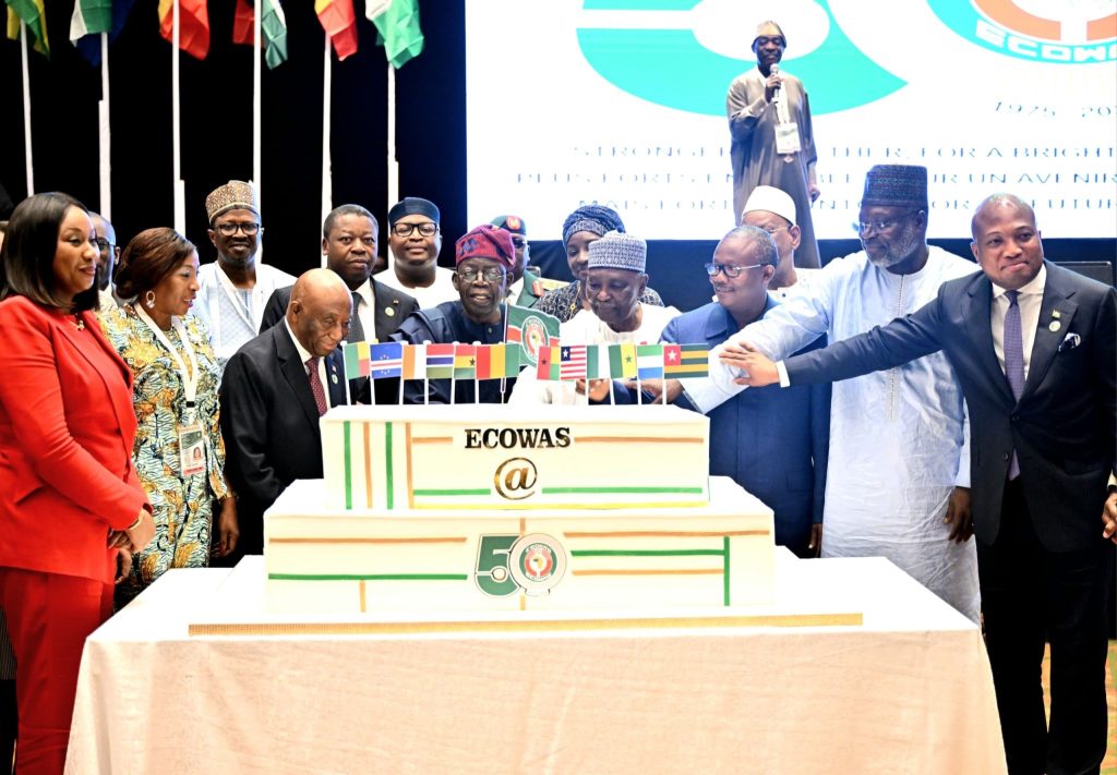 Cutting Of The Cake by the Leaders